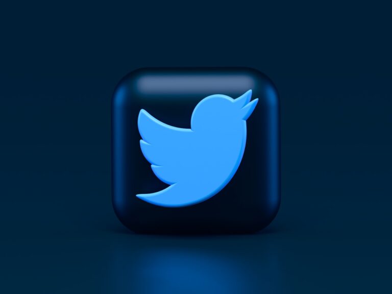 Smartphone screen showing social media apps