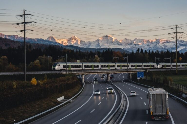 EU Transport Ministers Debate Decarbonisation Beyond 2030 as Commission Tables Fleet Greening Report