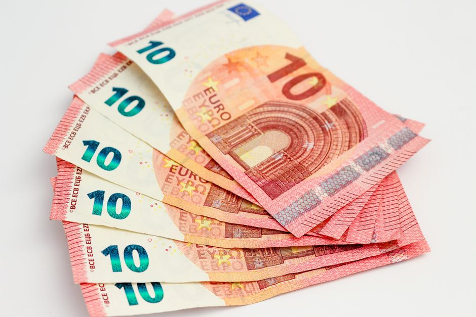 ECB Narrows Field for Euro Banknote Redesign as Public Consultation Opens