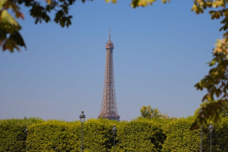 France Braces for Intense Heat as Paris Landmarks Prepare Early Closures