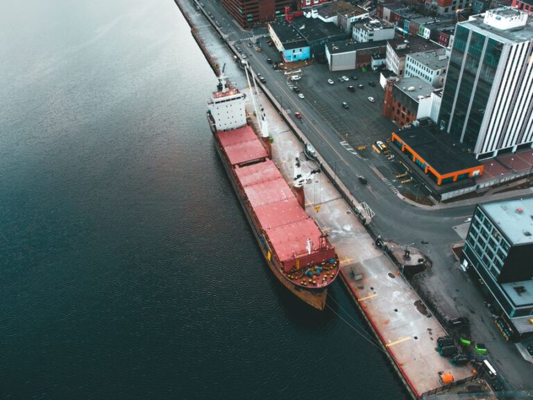 La réforme du marché carbone de l’UE pourrait canaliser des fonds vers la transition écologique du secteur maritime