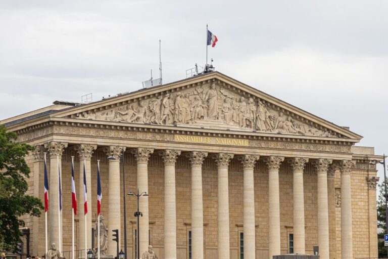 La France expulse une présentatrice de télévision d’État russe qui promouvoir les narratifs du Kremlin sur les ondes européennes