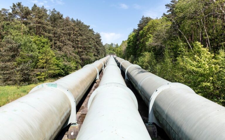 Les Européens se préparent à des factures énergétiques plus élevées alors que les prix du gaz atteignent des sommets depuis trois ans