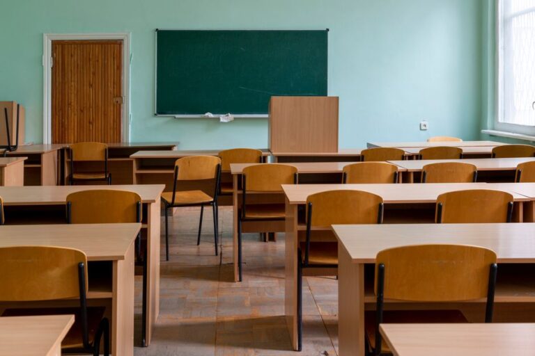 Les salaires des enseignants en Europe : un continent divisé à la rentrée des classes